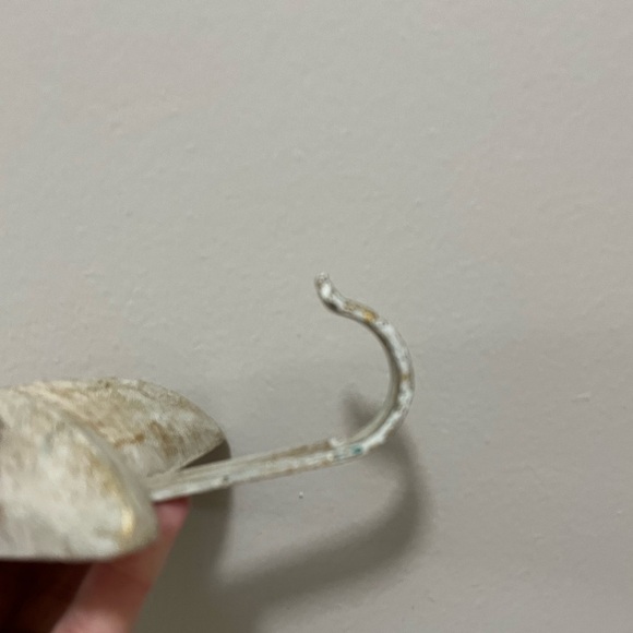 2 Rustic Starfish Wall Hooks Resin Painted starfish Metal hook - Picture 6 of 13